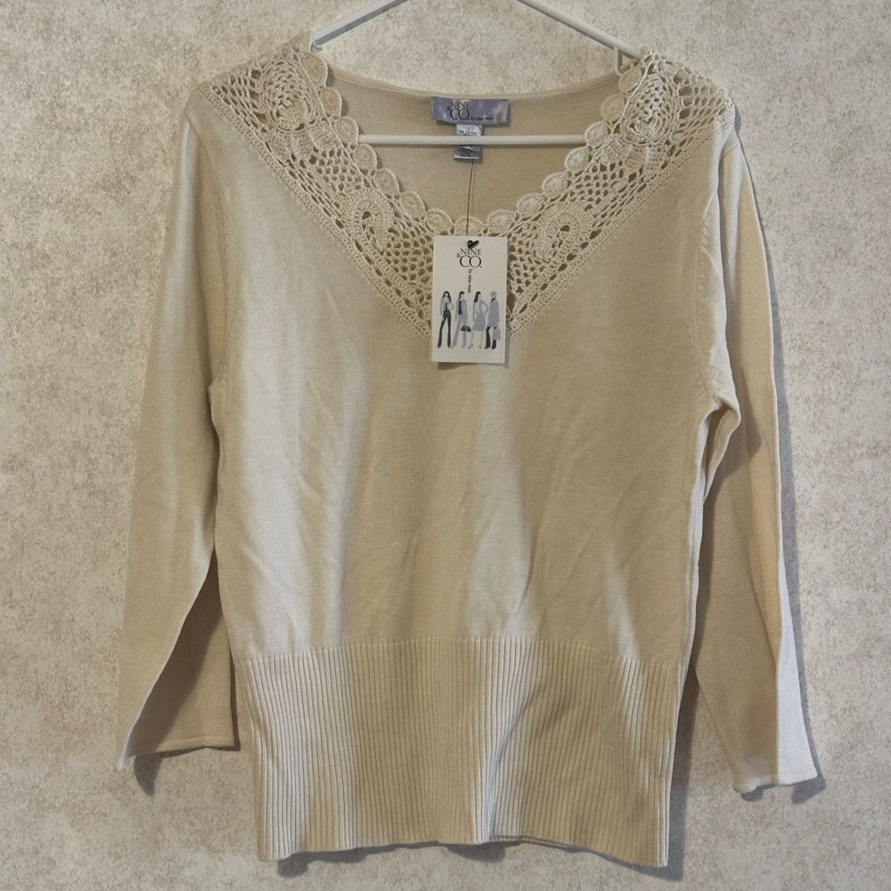 Nine & Co Top